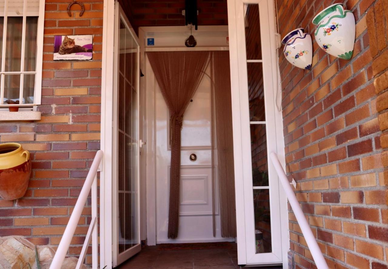 הוילה El Casar de Escalona El Hogar De Pepe מראה חיצוני תמונה